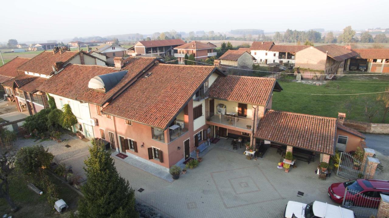 Agriturismo La Ca 'D Majin Poirino Exterior foto